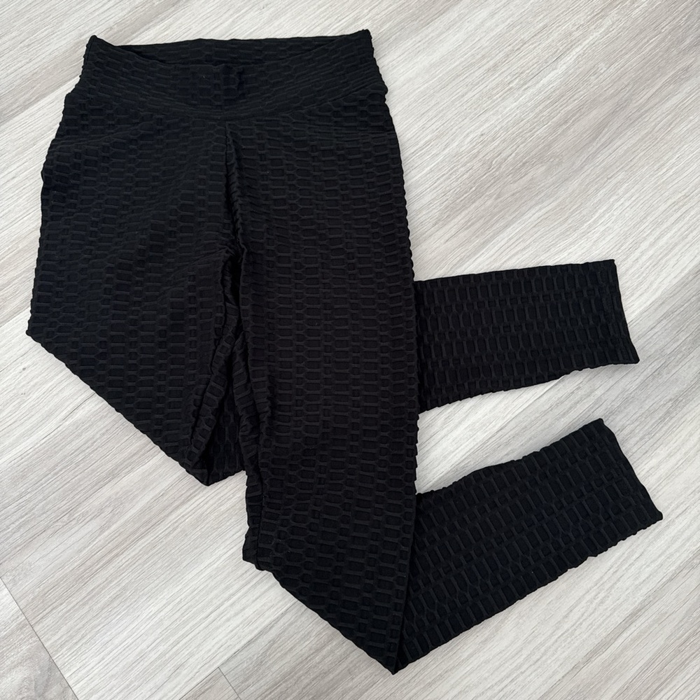 Black Textured Leggings